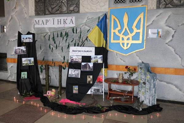 В Марьинке прошел час памяти по случаю 5-й годовщины начала боевых действий в городе