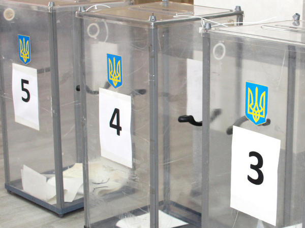По результатам обработки 18,75% протоколов на выборах в 59-м избирательном округе лидирует Владимир Мороз