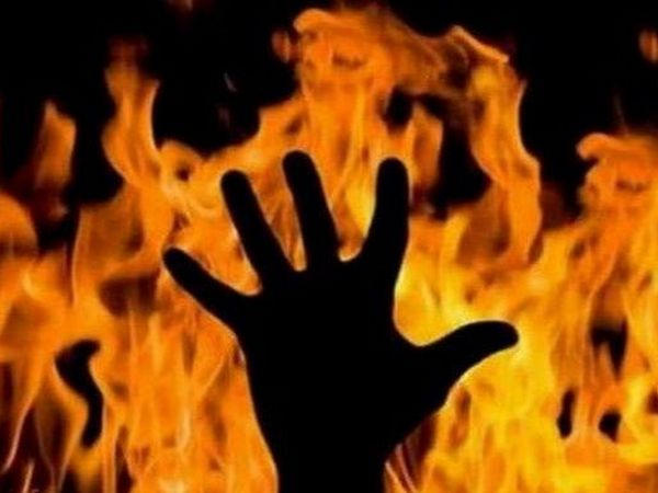 В результате пожара в Марьинском районе погибла женщина