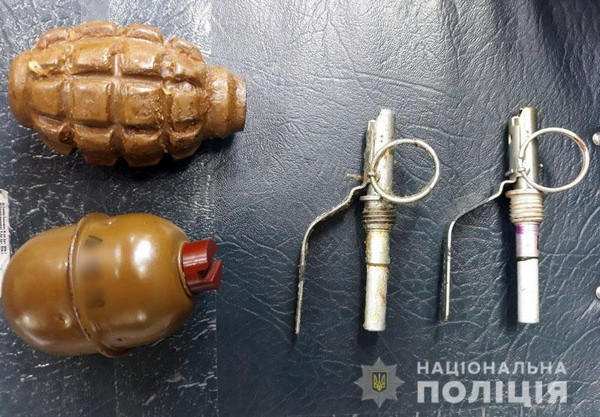 За сколько можно купить боевую гранату в Марьинском районе