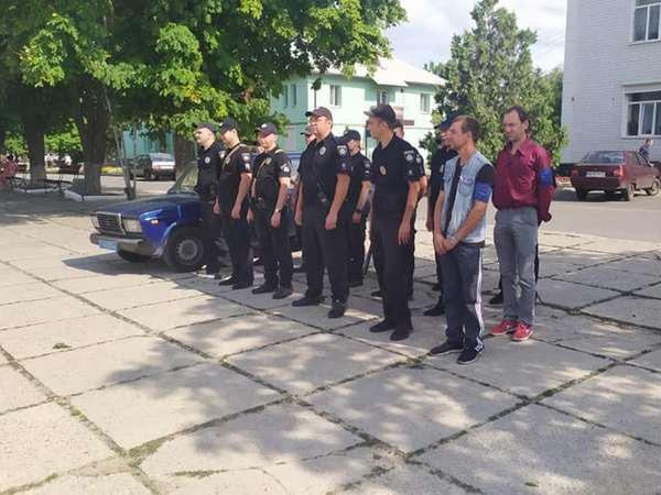 Безопасность в Курахово обеспечивают усиленные наряды полиции