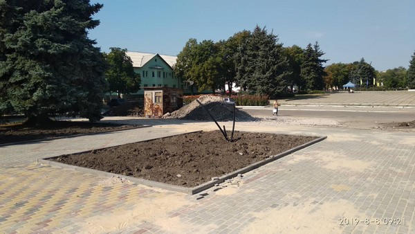 В Курахово подходит к завершению масштабная реконструкция проспекта Мира