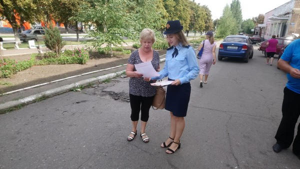 Жителям прифронтовой Марьинки напомнили об опасности пожаров