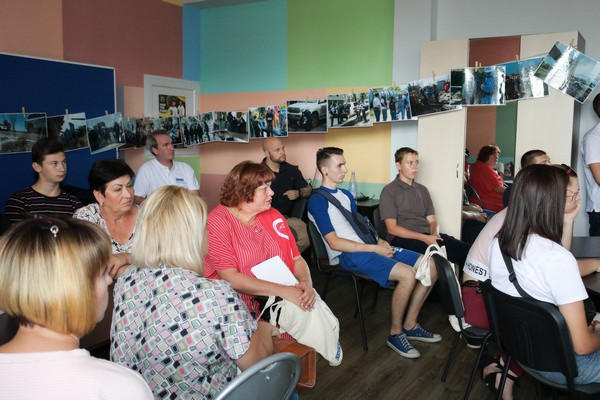 Представители ОБСЕ провели встречу с жителями прифронтовой Марьинки