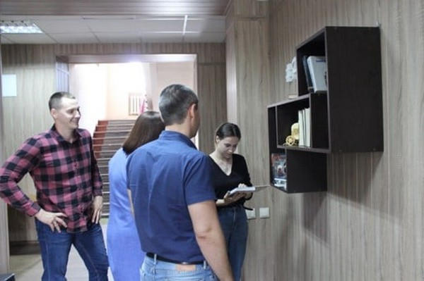 В Великой Новоселке появилась первая библиотека с открытым доступом