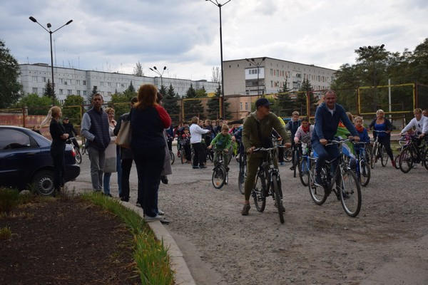 В Курахово прошел масштабный велопробег, посвященный Международному дню без автомобилей