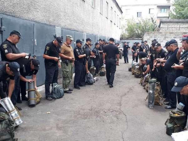Личный состав Великоновоселковского отделения полиции подняли по «тревоге»