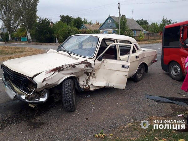 В результате ДТП в Великоновоселковском районе пострадали 10 человек