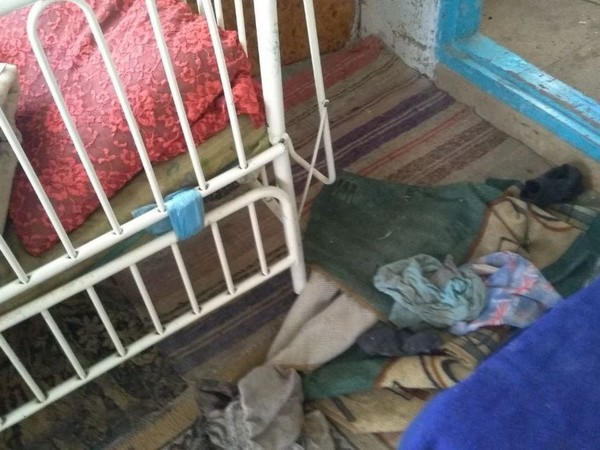 В Великоновоселковском районе из семьи изъяли троих детей, которые жили в ужасных условиях
