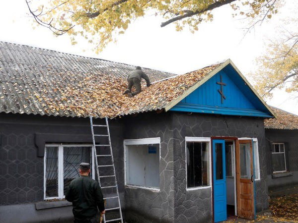 Украинские военные взяли под опеку храм в Великоновоселковском районе