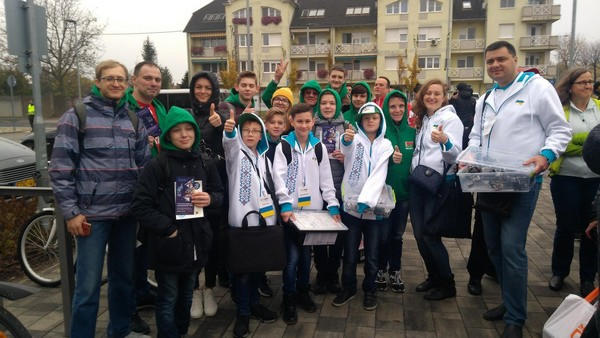 Команда из Угледара представила Украину на международном финале Всемирной олимпиады по робототехнике