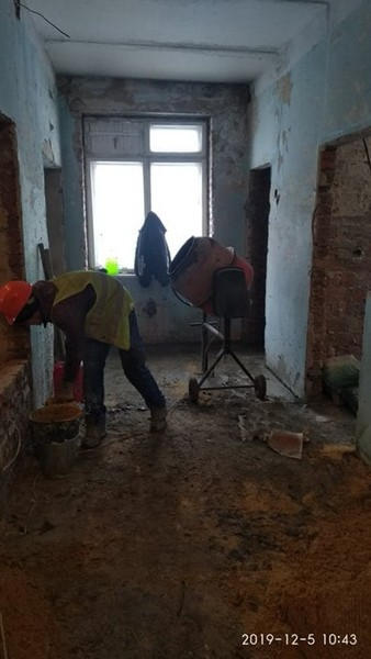 Как продвигается капитальный ремонт инфекционного отделения Кураховской городской больницы