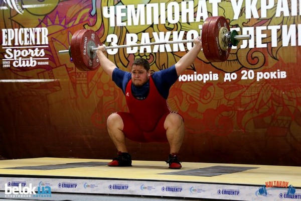 Тяжелоатлет из Угледара завоевал «серебро» на чемпионате Украины