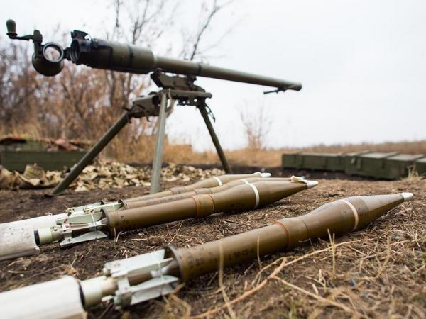 Вблизи Марьинки и Красногоровки зафиксированы вражеские обстрелы из гранатометов и пулеметов