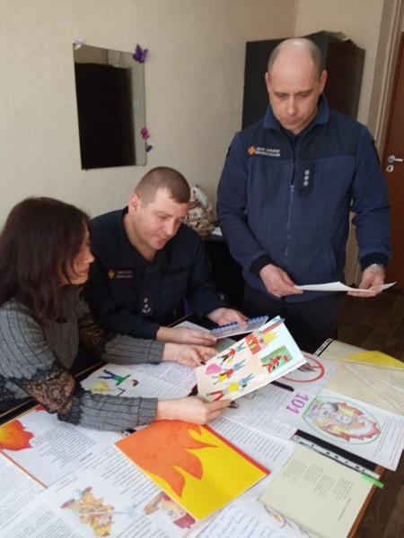 В Марьинском районе определили победителей в рамках Всеукраинского конкурса на противопожарную тематику