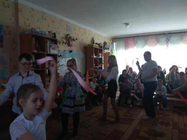 В Курахово для детей с инвалидностью устроили празднование по случаю 8 Марта