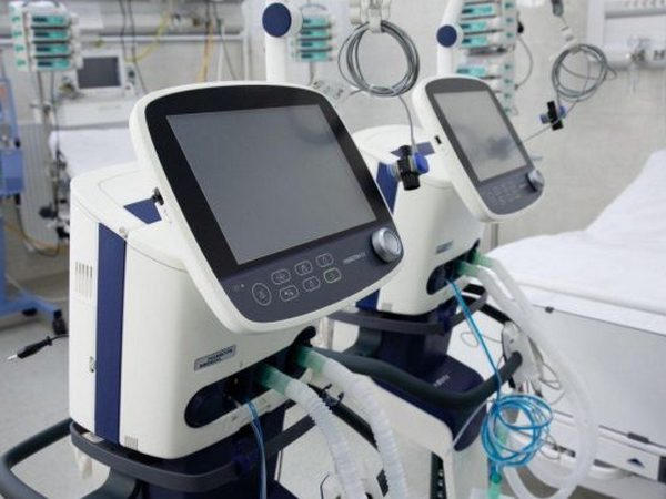 В больницы Донетчины поставят 100 аппаратов искусственной вентиляции легких