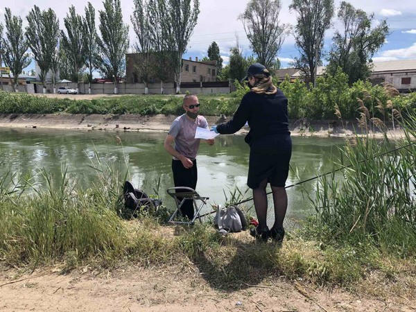 Жителям Курахово напомнили правила отдыха возле водоемов