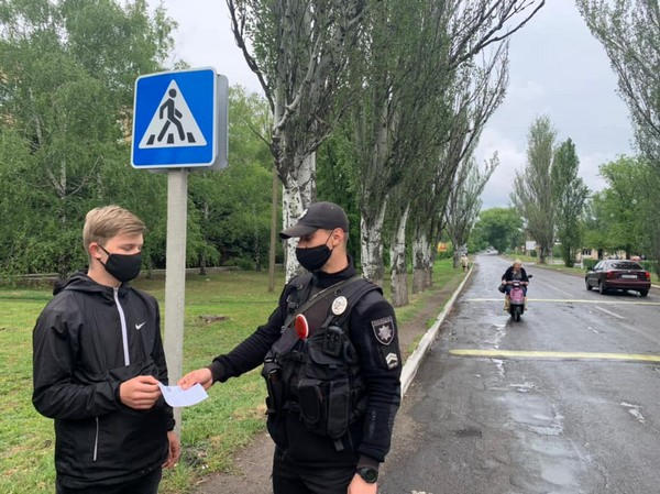 Полицейские призывают жителей Великоновоселковского района не нарушать правила дорожного движения