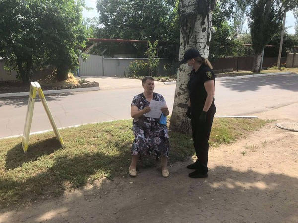 Спасатели рассказали жителям Курахово, как действовать при обнаружении подозрительных предметов