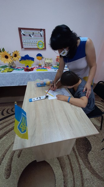 В Марьинке по случаю Дня независимости Украины провели мероприятие для детей с инвалидностью