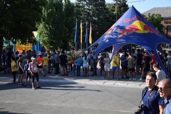 В Курахово состоялся масштабный оздоровительный забег Kurakhovo Running Fest 2020