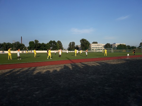 Великоновоселковские футболисты продолжают громить соперников в чемпионате Донецкой области