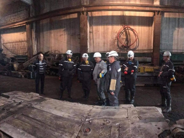 Замминистра по вопросам оккупированных территорий спустился в шахту в Угледаре