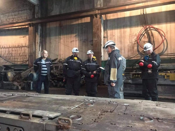 Замминистра по вопросам оккупированных территорий спустился в шахту в Угледаре