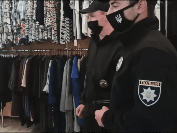 В Курахово полицейские провели рейд по заведениям города