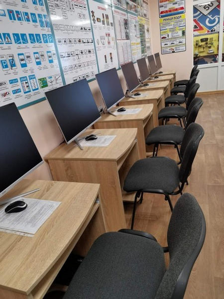 В Великоновоселковском профессиональном лицее появился современный кабинет для подготовки водителей