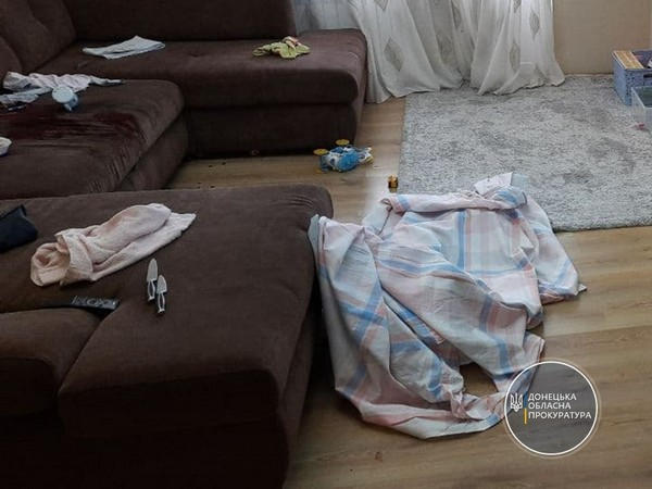 В Курахово мужчина убил свою 3-летнюю дочь