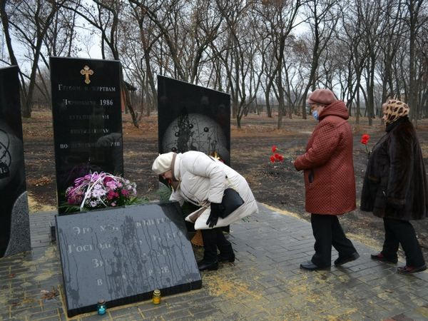 В Курахово почтили память ликвидаторов последствий аварии на Чернобыльской АЭС