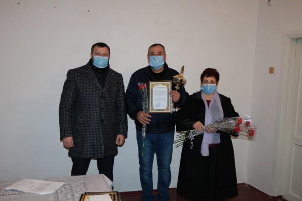 В Марьинском районе наградили лучшие сельскохозяйственные коллективы