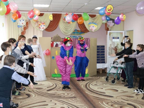 В Марьинке для детей с инвалидностью устроили «Праздник Добра»