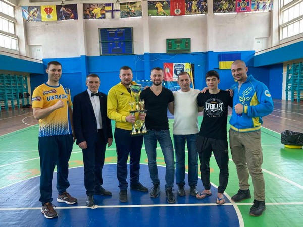 Кикбоксеры из Курахово собрали урожай медалей на чемпионате Украины