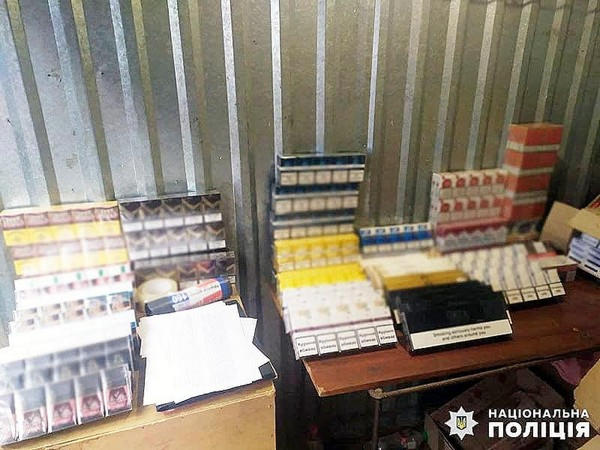 В Курахово полицейские «накрыли» незаконную точку продажи табачных изделий
