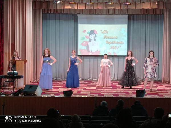 В Великой Новоселке прошел конкурс красоты «Мисс Весеннее Очарование 2021»