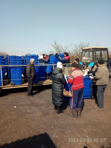 Как в Кураховской громаде решают мусорную проблему