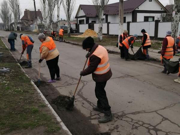В Кураховской громаде стартовали масштабные работы по уборке и благоустройству
