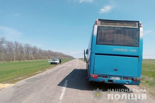 По факту гибели мужчины под автобусом вблизи Курахово возбуждено уголовное дело