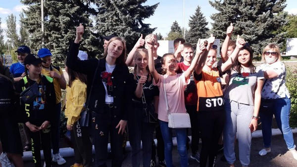 Более 100 детей из Марьинской громады отправились на фестиваль в Киев