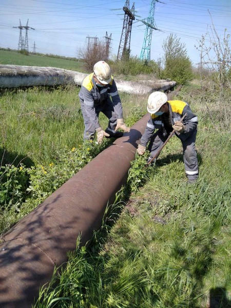 В Курахово восстановили водопровод для владельцев садовых участков