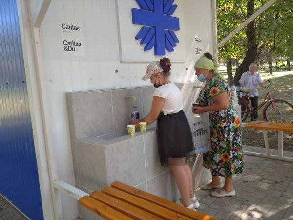 В Марьинке открыли новый бювет питьевой воды