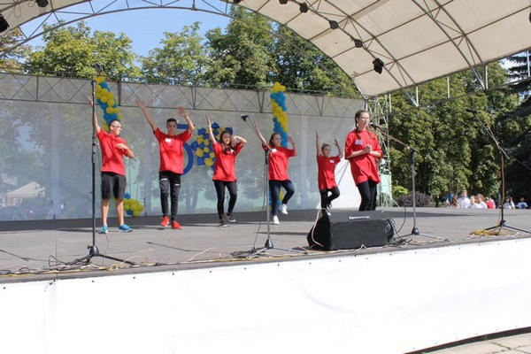 В Курахово прошел масштабный школьный фестиваль School Fest