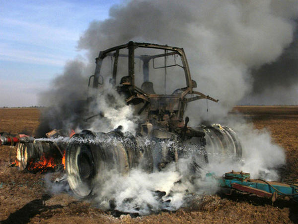 Трагическая гибель: в Великоновоселковской громаде фермер на тракторе взорвался на мине
