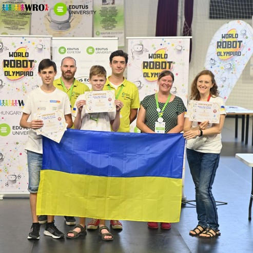 Угледарцы заняли 2 место на Международной олимпиаде World Robot Olympiad 2022