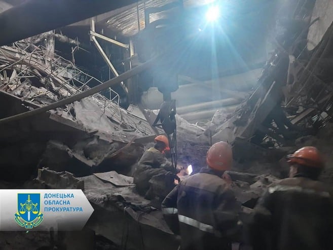 На Курахівській ТЕС стався обвал покрівлі та декількох поверхів будівлі: 1 людина загинула, 3 травмовані