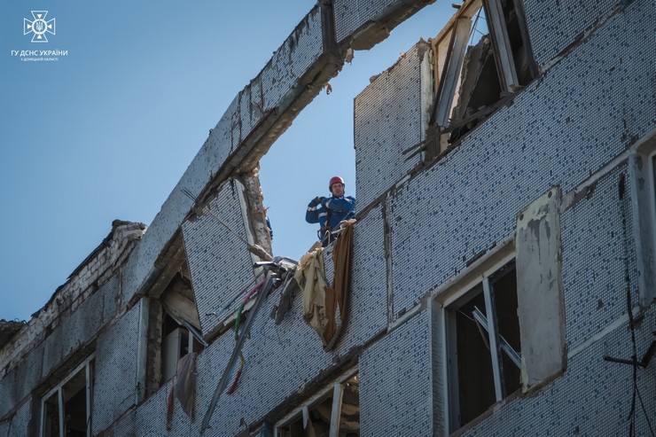 Что «прилетело» в многоэтажку в Курахово: на месте ракетного удара завершены аварийно-спасательные работы