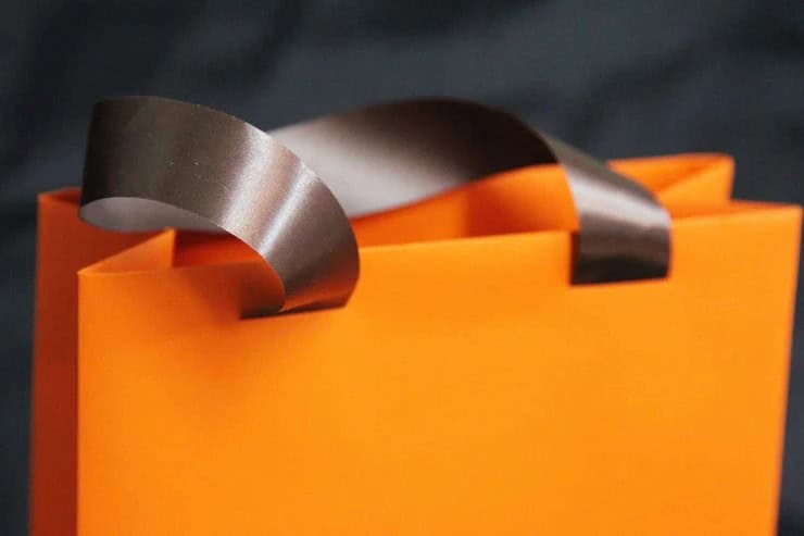 Бумажные пакет с усиленными ручками